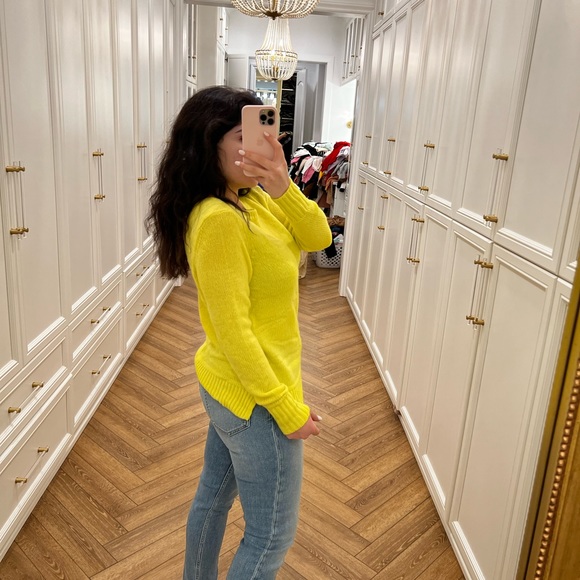 Neon yellow sweater - Picture 2 of 9